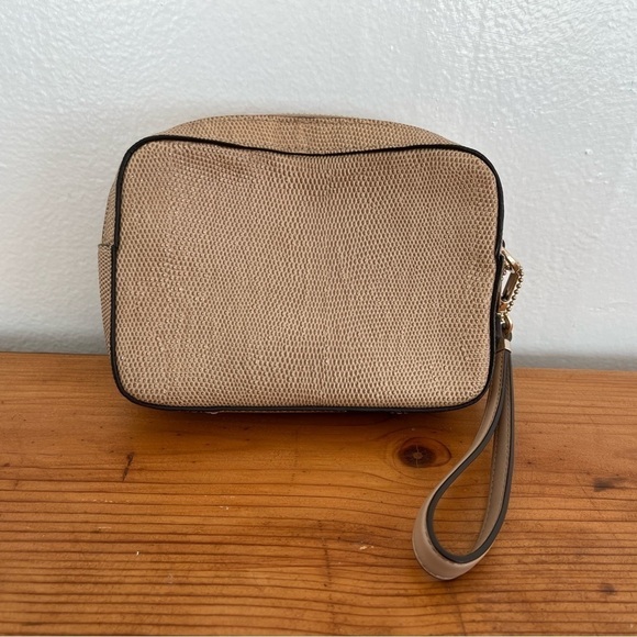 Coach mini bag with gold lining - Picture 2 of 5